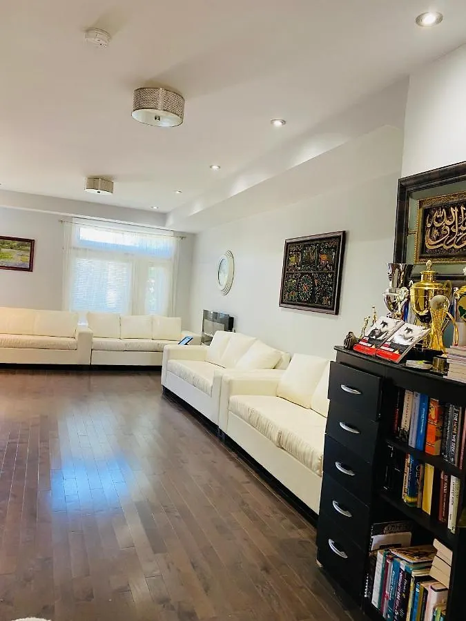 Impression 2 Bedrooms Apartment Space Share 0*, Toronto